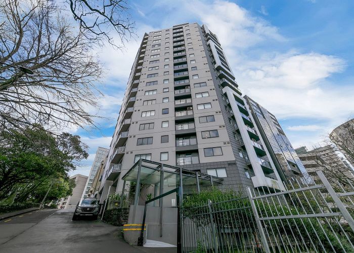  at 2C/6 St Martins Lane, Grafton, Auckland City, Auckland