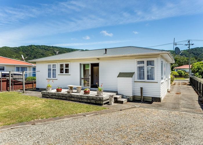  at 53 Peel Place, Wainuiomata, Lower Hutt, Wellington
