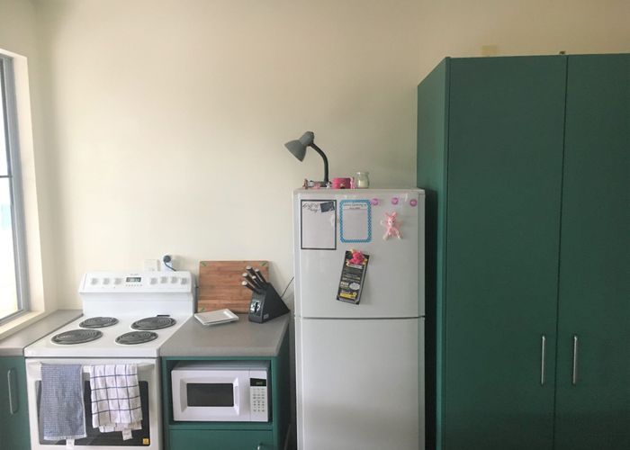 at 389A Dey Street, Hamilton East, Hamilton