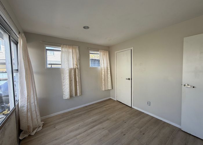  at 1/92a forrest hill road, Forrest Hill, North Shore City, Auckland