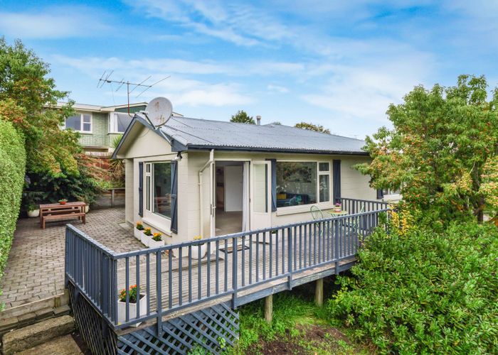  at 86 Walton Street, Kaikorai, Dunedin