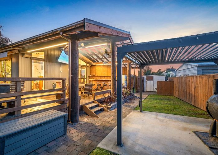  at 14 Station Road, Takanini, Auckland