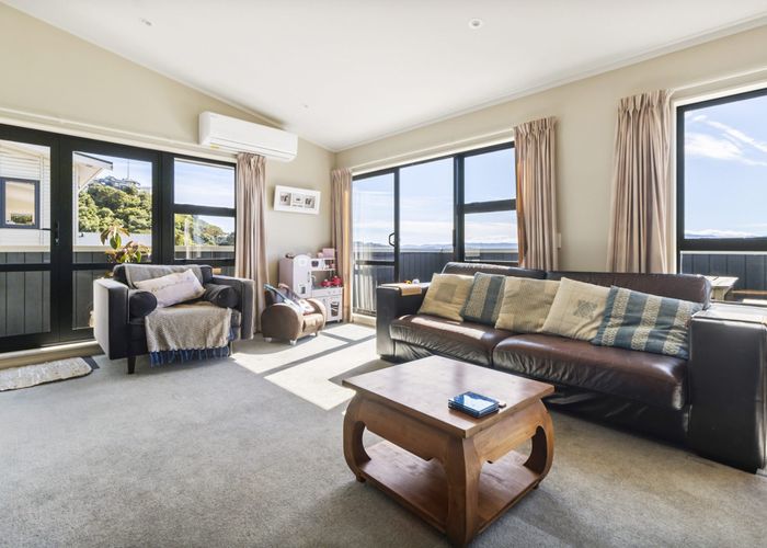  at 78D Queens Drive, Lyall Bay, Wellington