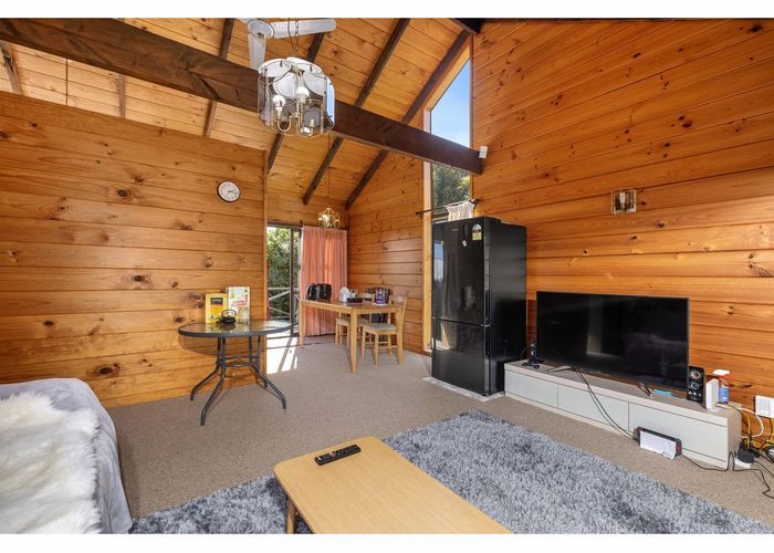  at 56 Kennedy Ave, Forrest Hill, North Shore City, Auckland