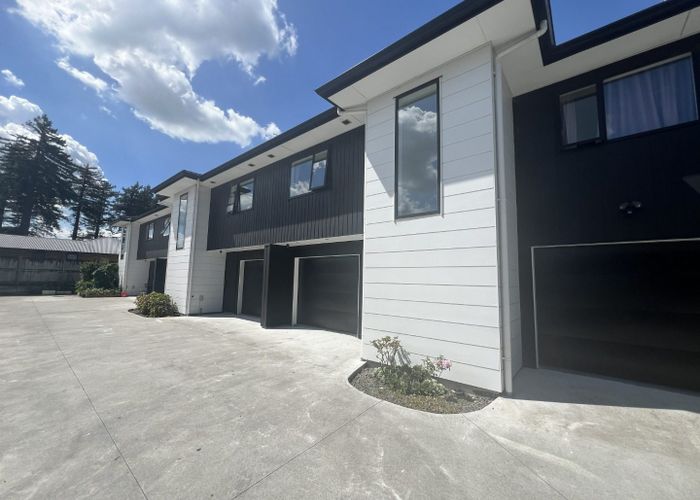  at 2/16 Inverness Avenue, Hamilton East, Hamilton, Waikato