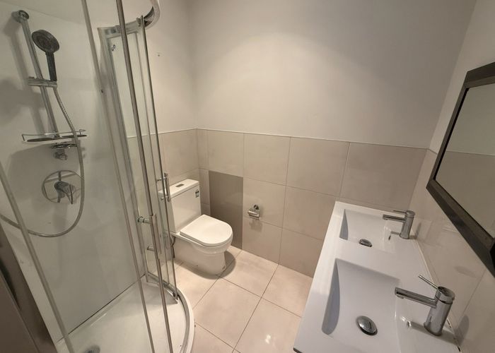  at 16 Fontenoy Street, Mount Albert, Auckland City, Auckland