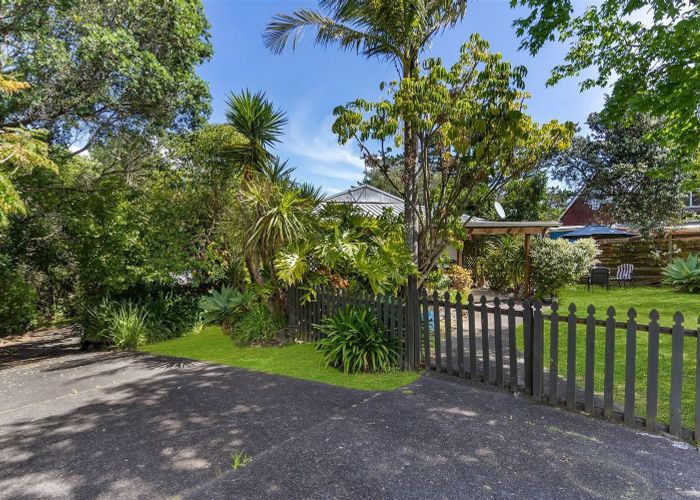 at 121 Oreil Avenue, West Harbour, Waitakere City, Auckland