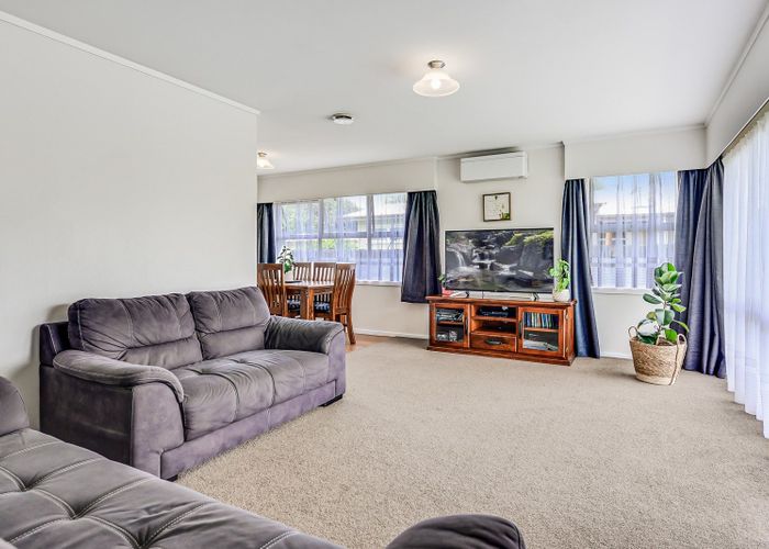  at 264 Sandwich Road, St Andrews, Hamilton