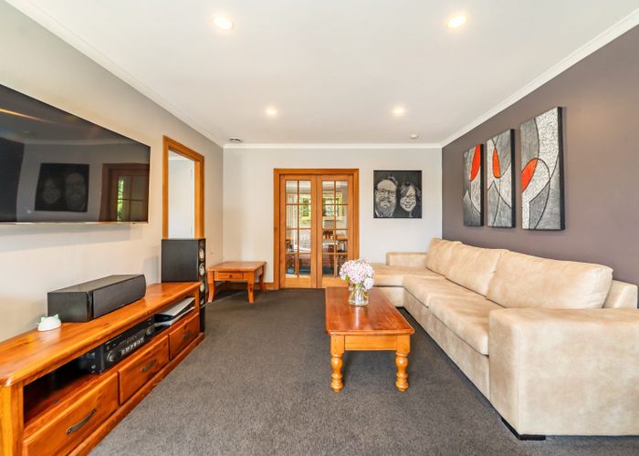  at 19 Kitchener Terrace, Johnsonville, Wellington