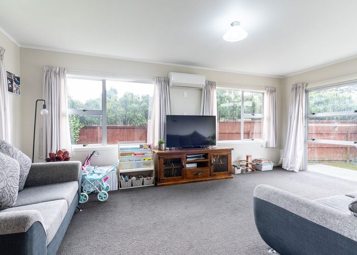  at 15 Poaka Avenue, Dinsdale, Hamilton