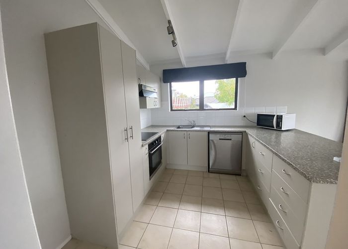  at 9B Rishworth Avenue, Stanmore Bay, Whangaparaoa