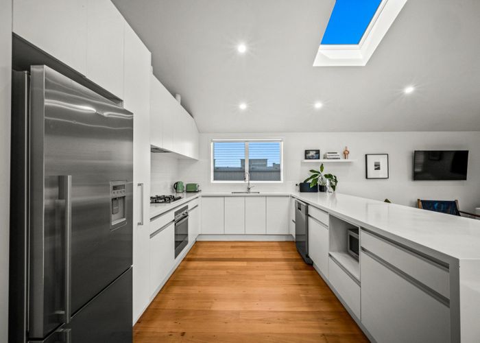  at 44 Huia Road, Point Chevalier, Auckland