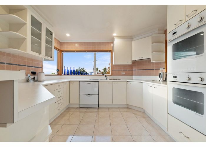  at 40 Woodlau Rise, Huntsbury, Christchurch