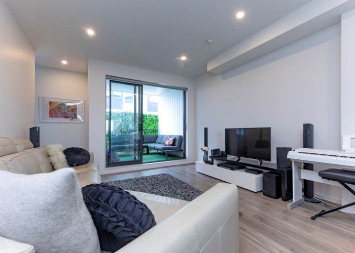 at 9 Houkura Way, Sandringham, Auckland City, Auckland