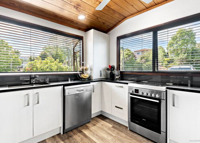  at 21 Gails Drive, Albany