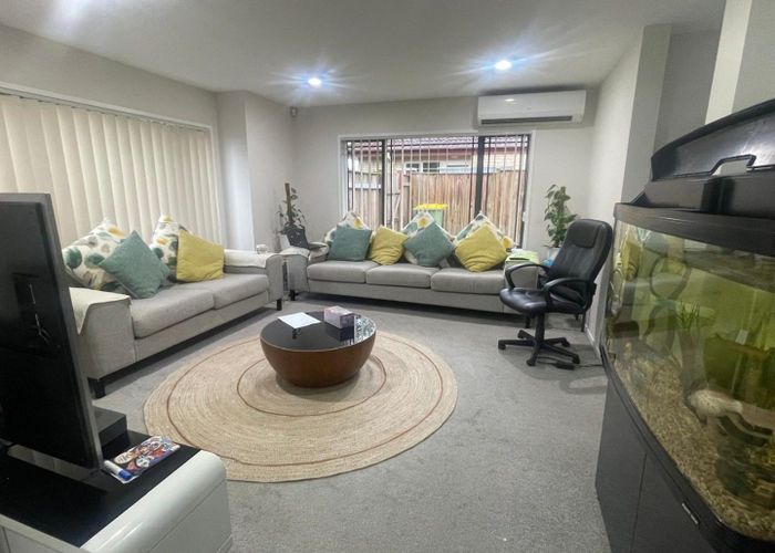  at 64 Sandwick Drive, Weymouth, Manukau City, Auckland
