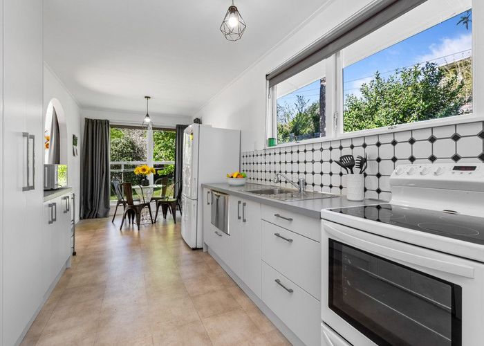  at 86 Eskdale Road, Birkdale, Auckland