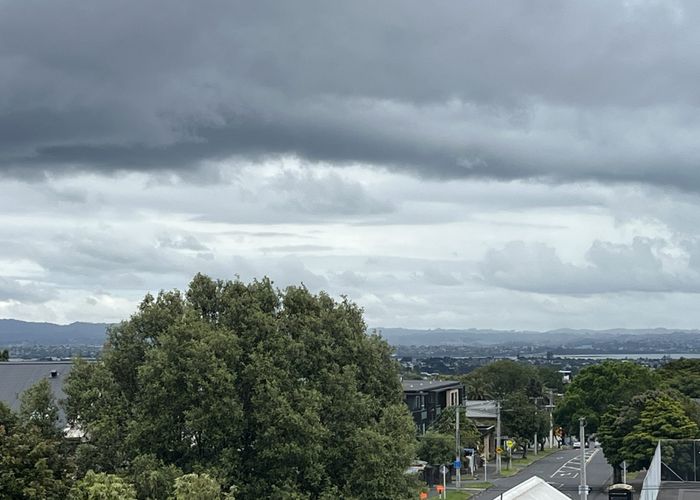  at 4/13 View Road, Mount Eden, Auckland City, Auckland