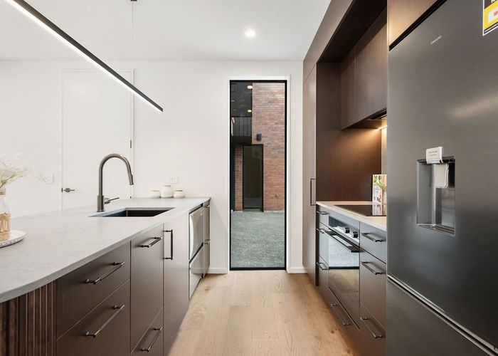  at 2/50B Murray Place, Merivale, Christchurch City, Canterbury