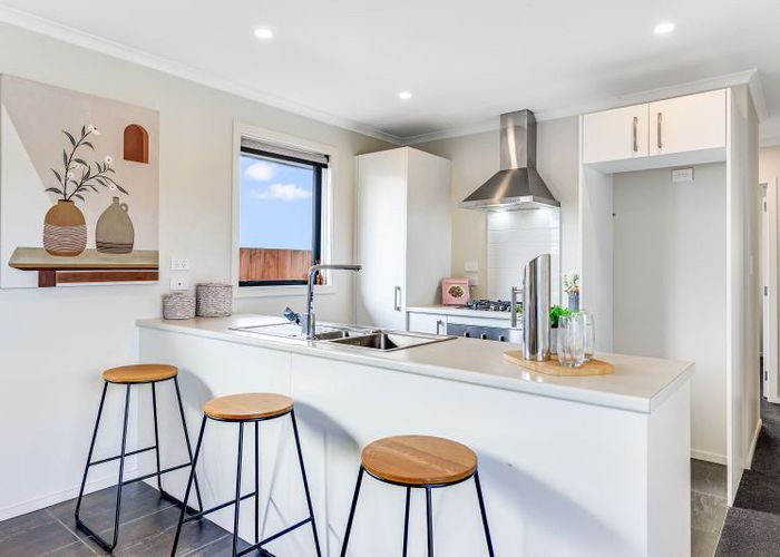  at 5 Manawaroa Close, Grandview Heights, Hamilton, Waikato