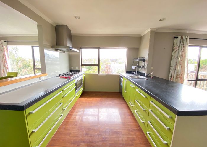  at 6 Riesling Place, Henderson, Waitakere City, Auckland