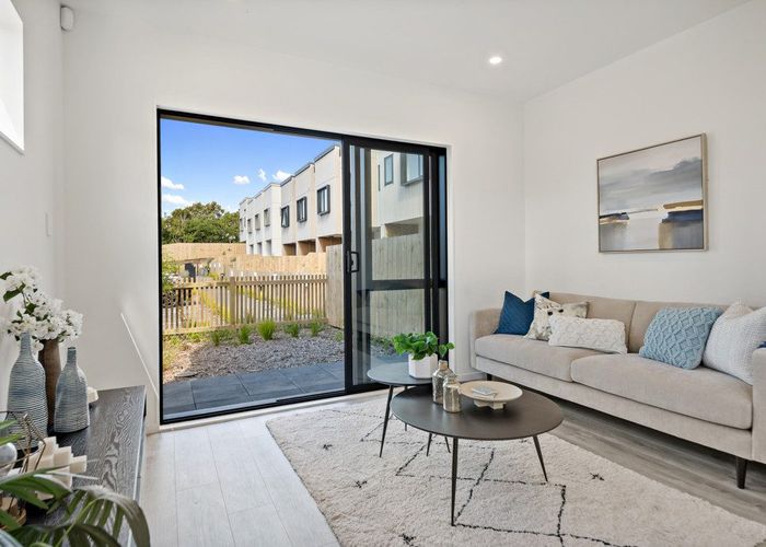  at 4-21 Tokarewa Close, Mount Wellington, Auckland City, Auckland