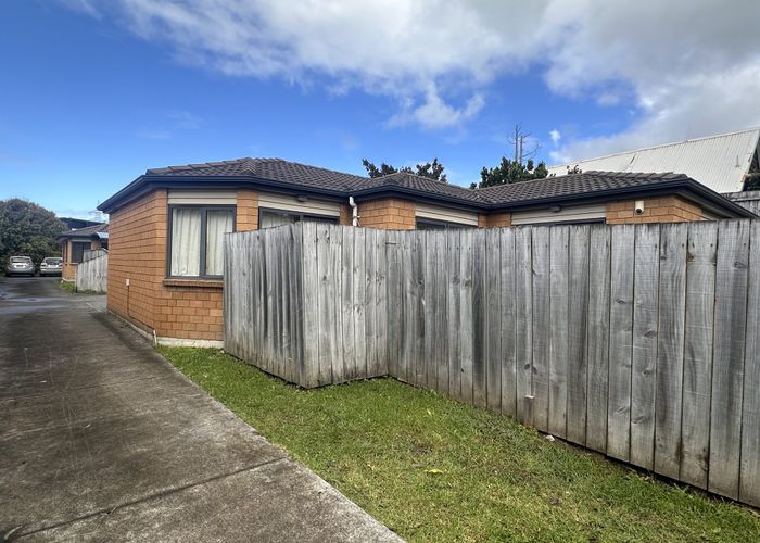  at 94B Ash Street, Avondale, Auckland