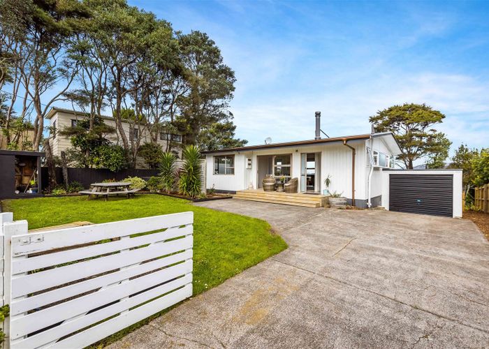  at 1074 Scenic Drive North, Swanson, Auckland