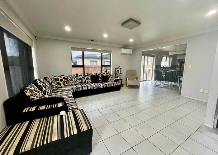 at 2/125 Russell Road, Manurewa, Manukau City, Auckland