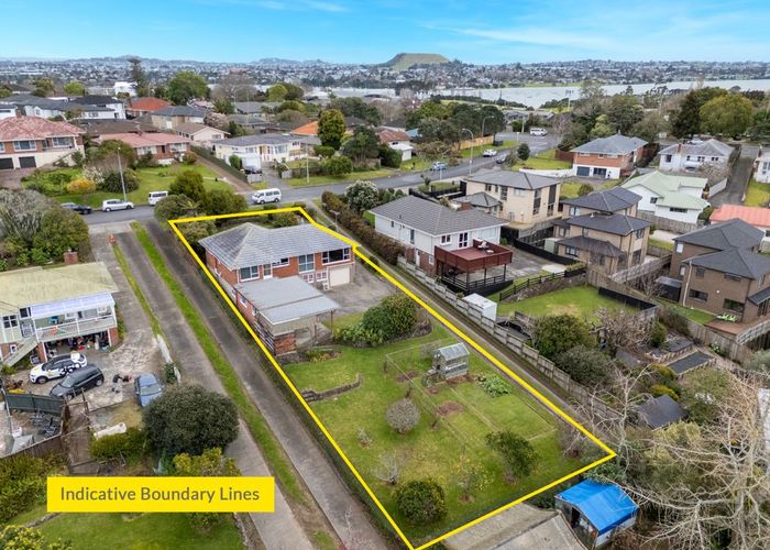  at 10 Greenhill Crescent, Pakuranga, Manukau City, Auckland