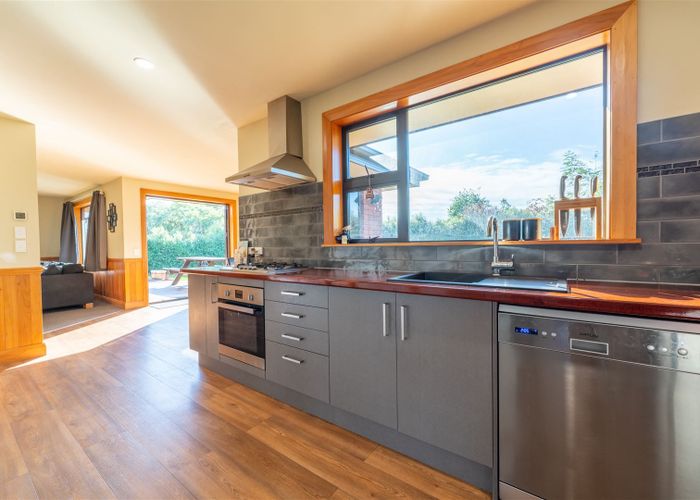  at 18 Mclean Street, Glenavy, Waimate
