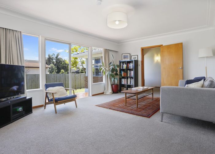  at 14 Chipping Dale, Mangere Bridge, Auckland