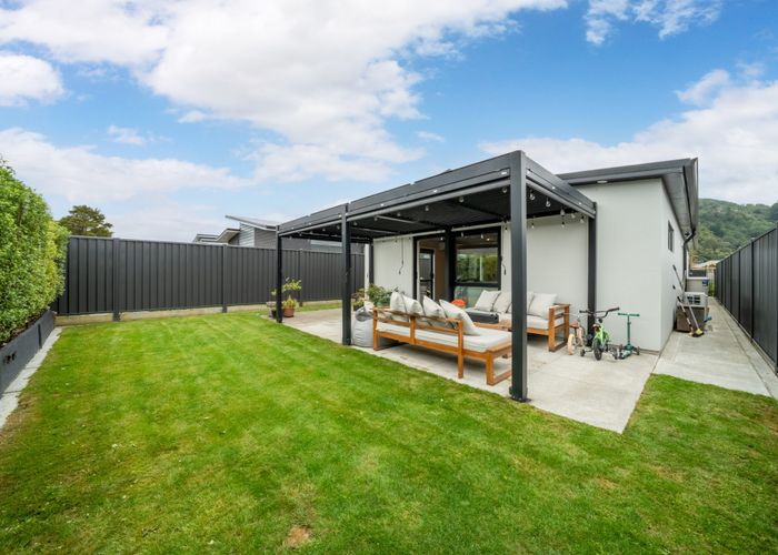  at 16 Buddle Road, Wallaceville, Upper Hutt, Wellington