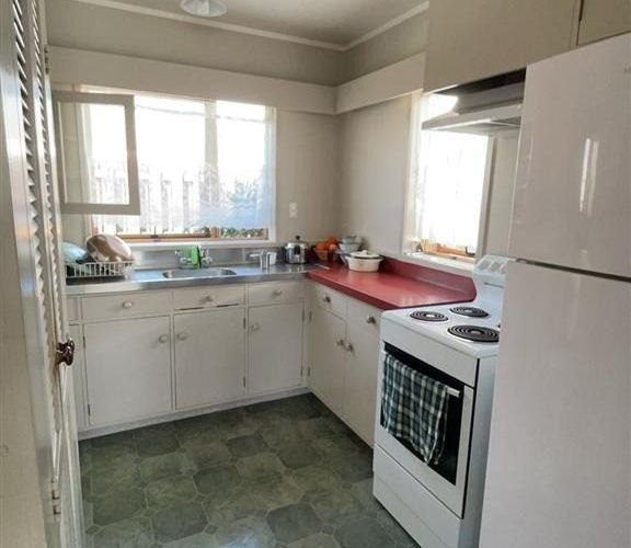  at 2/12 Wood St, Papakura, Papakura, Auckland