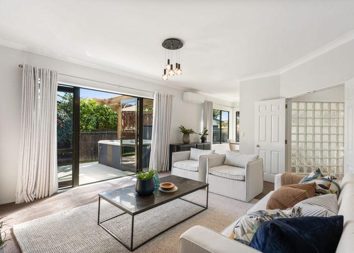  at 10 Advance Way, Albany, North Shore City, Auckland