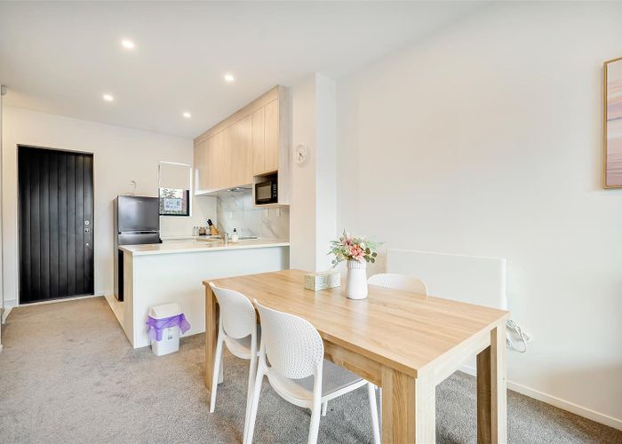  at 2/96 Walmsley Road, Mangere Bridge, Manukau City, Auckland