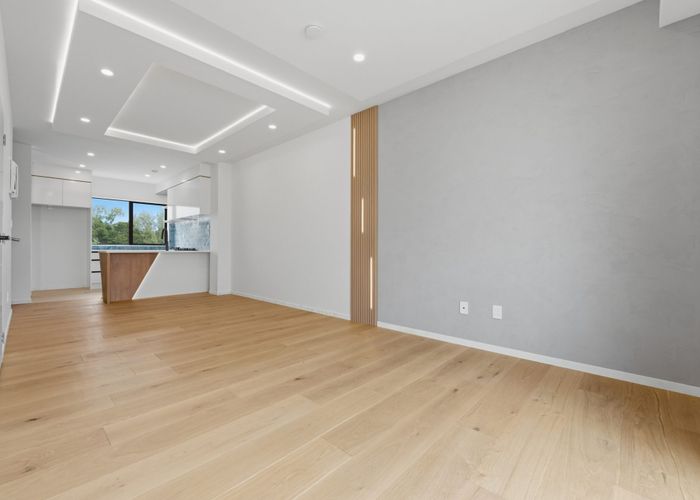  at Unit 8/83 Otuwairoa Esplanade, Papakura, Papakura, Auckland