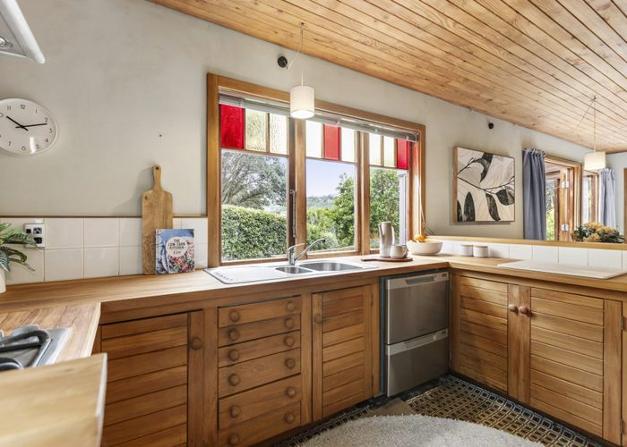  at 1 Valley Street, Island Bay, Wellington, Wellington