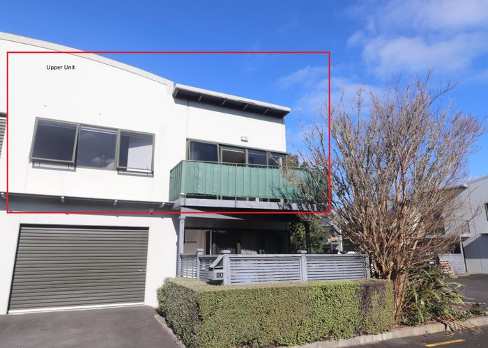  at 18 Airborne Road, Rosedale, North Shore City, Auckland