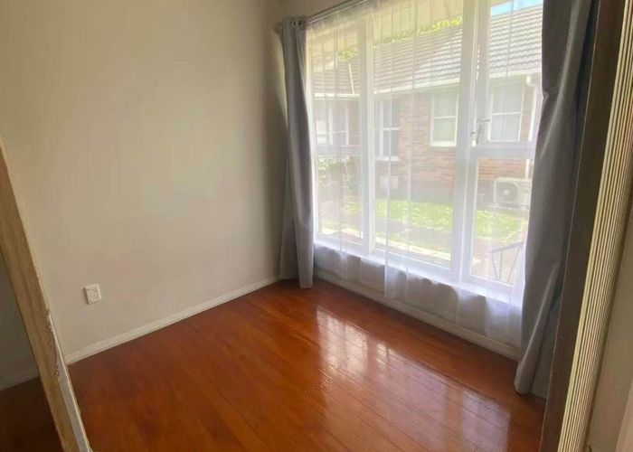  at 2/2 Bowling Avenue, Epsom, Auckland City, Auckland