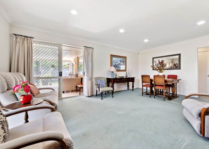  at 49 Greenpark Road, Penrose, Auckland