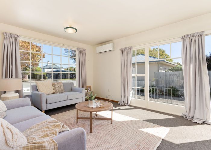  at 1/400 Memorial Avenue, Burnside, Christchurch City, Canterbury