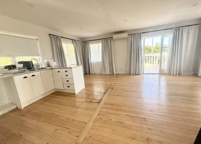  at 12 Lynn road, Bayview, North Shore City, Auckland