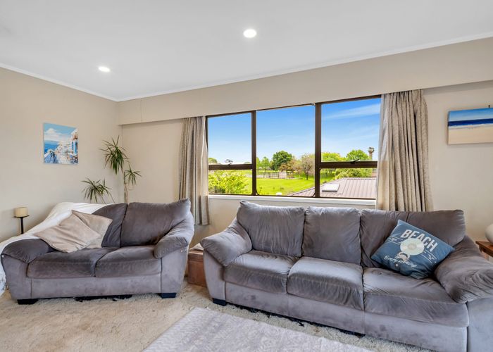  at 27A Rapallo Place, Farm Cove, Manukau City, Auckland