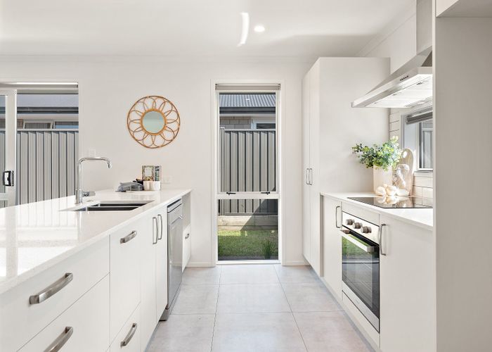  at 18 Tabraham Crescent, Pyes Pa, Tauranga, Bay Of Plenty