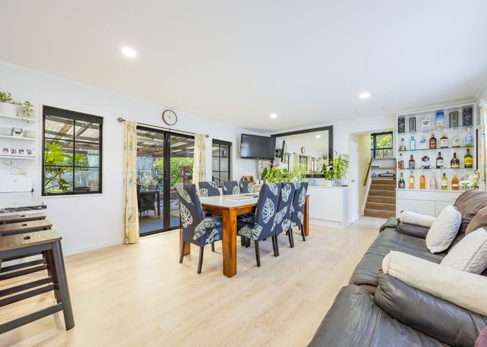  at 21 Tyrico Close, Unsworth Heights, North Shore City, Auckland