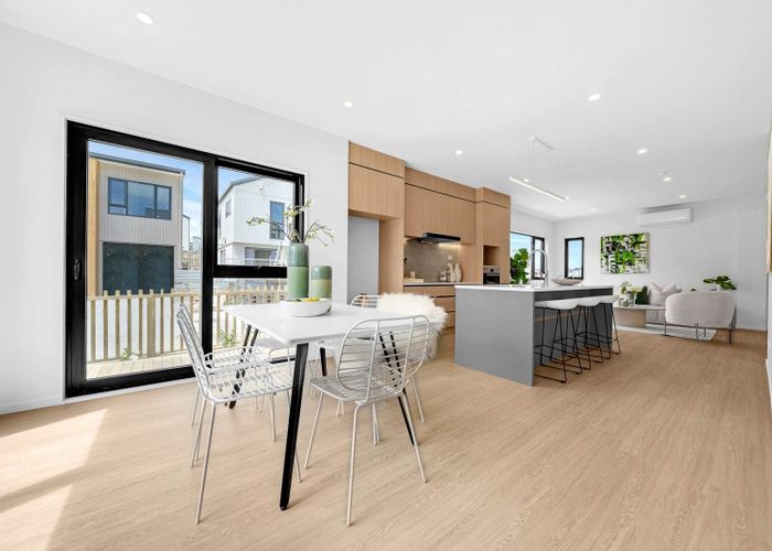  at 190 Henwood Road, Westgate, Waitakere City, Auckland