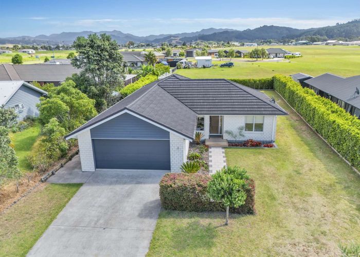  at 3 Bravo Place, Whitianga, Whitianga