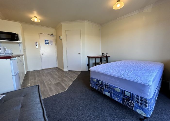  at 7 Knox Street, Hamilton City Central, Hamilton, Waikato