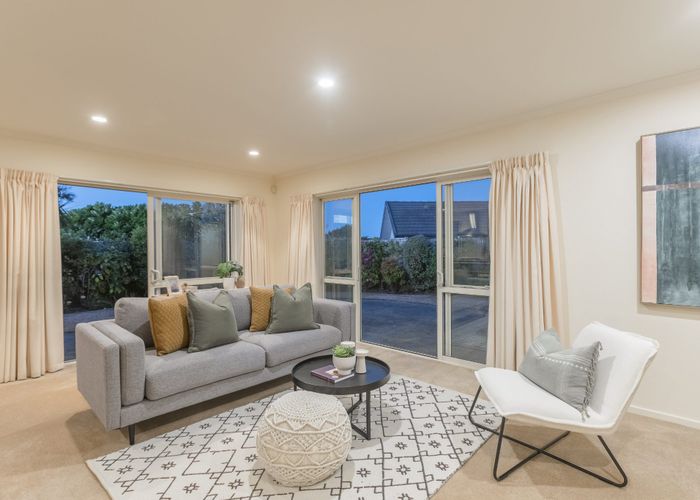  at 17 Quadrant Heights, Paraparaumu